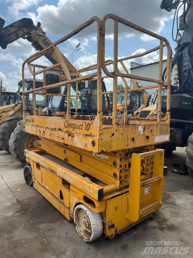 Haulotte Compact 10 Scissor lifts