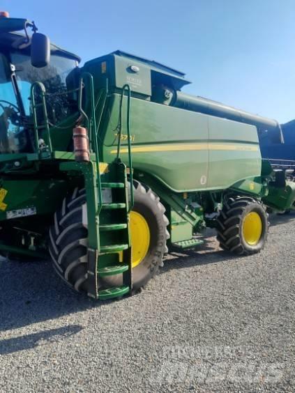 John Deere T 670 i Combine harvesters