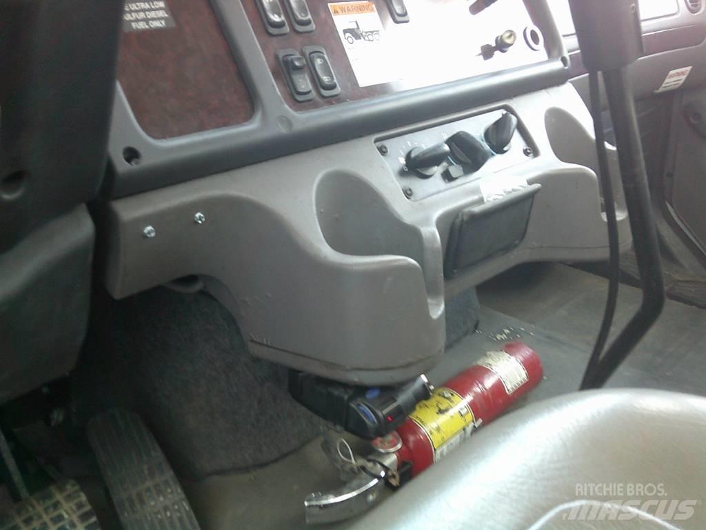 Freightliner M2 Chassis Cab trucks
