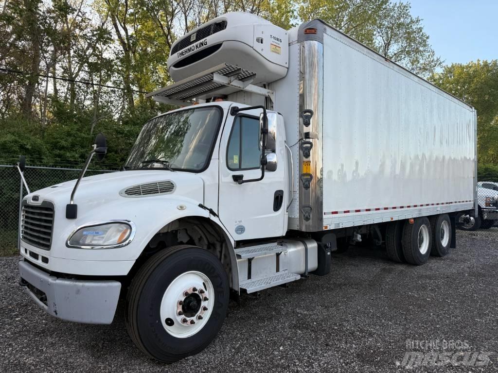 Freightliner M 106 Temperature controlled trucks