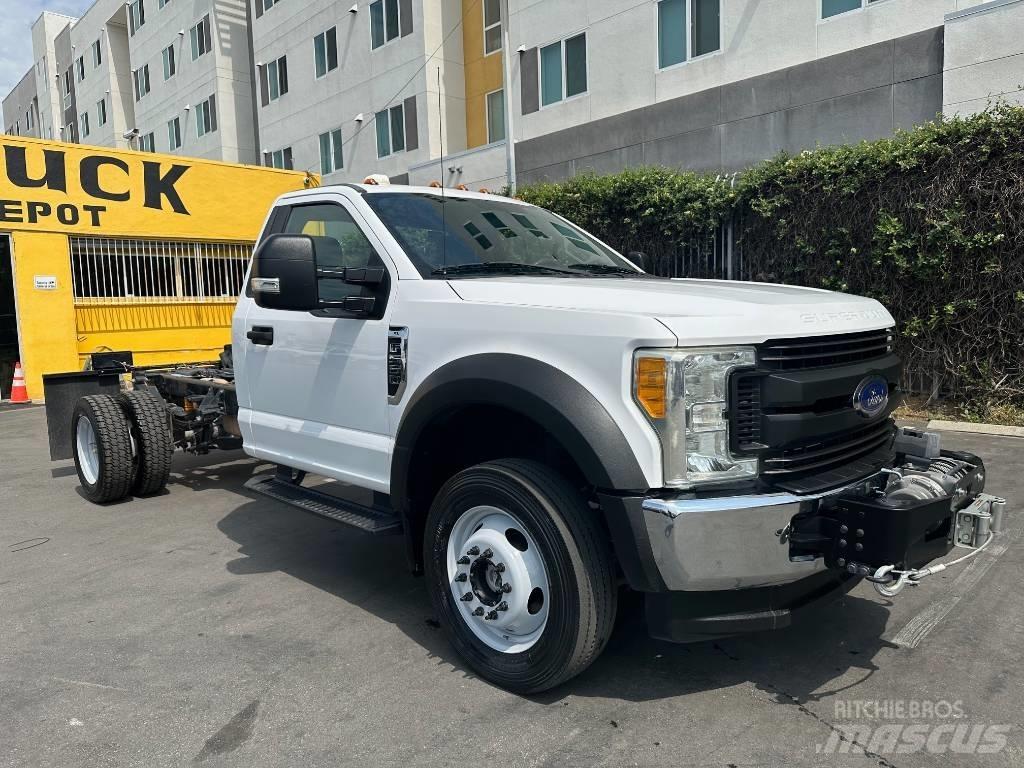 Ford F 550 Chassis Cab trucks