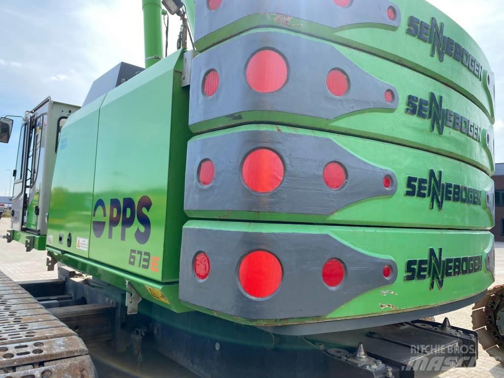 Sennebogen 673 Track mounted cranes
