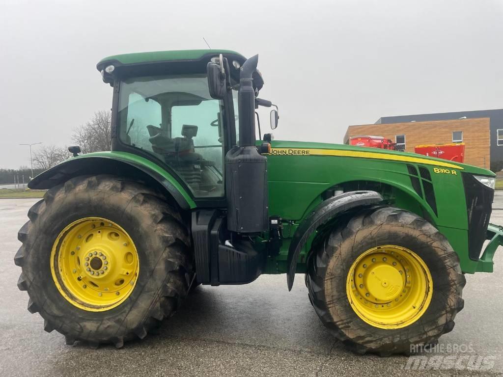 John Deere 8310 R Tractors