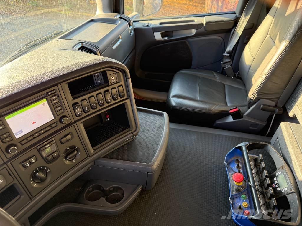 Scania G490 8x2 Demountable trucks