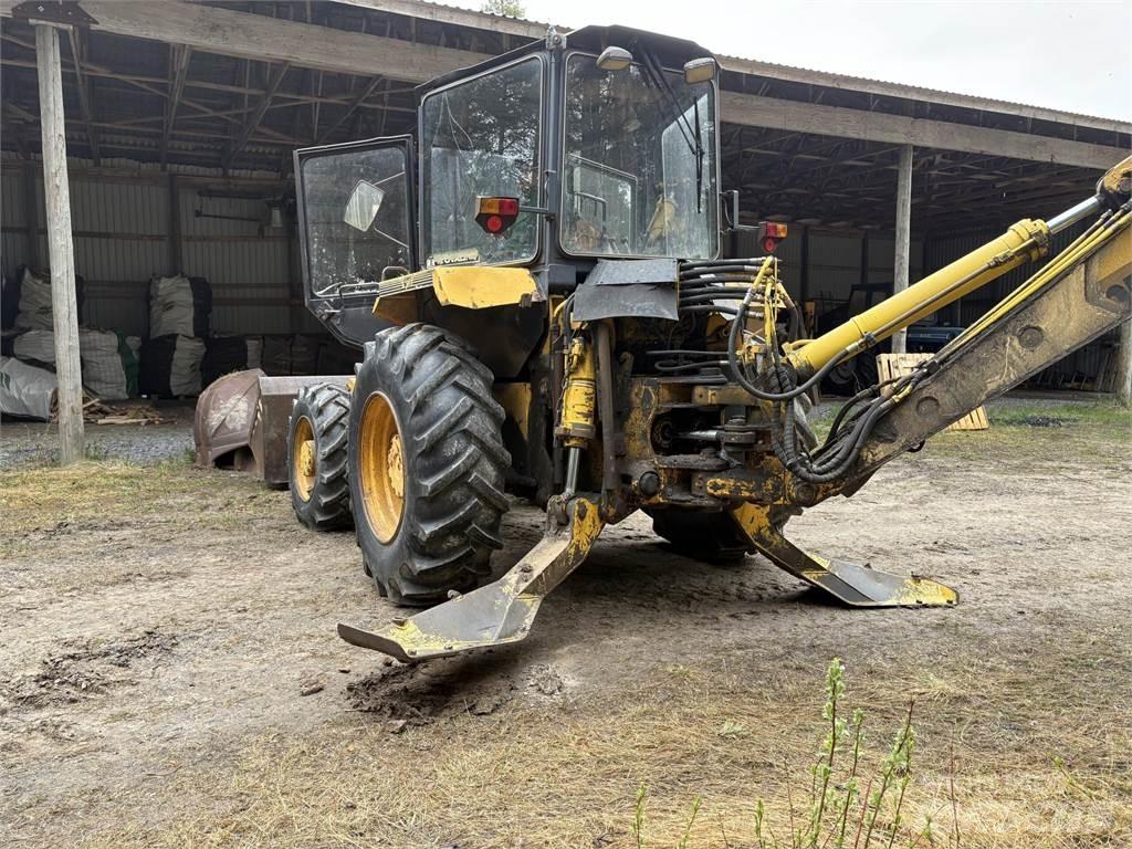 Lännen C10 EX 4*4 Backhoe