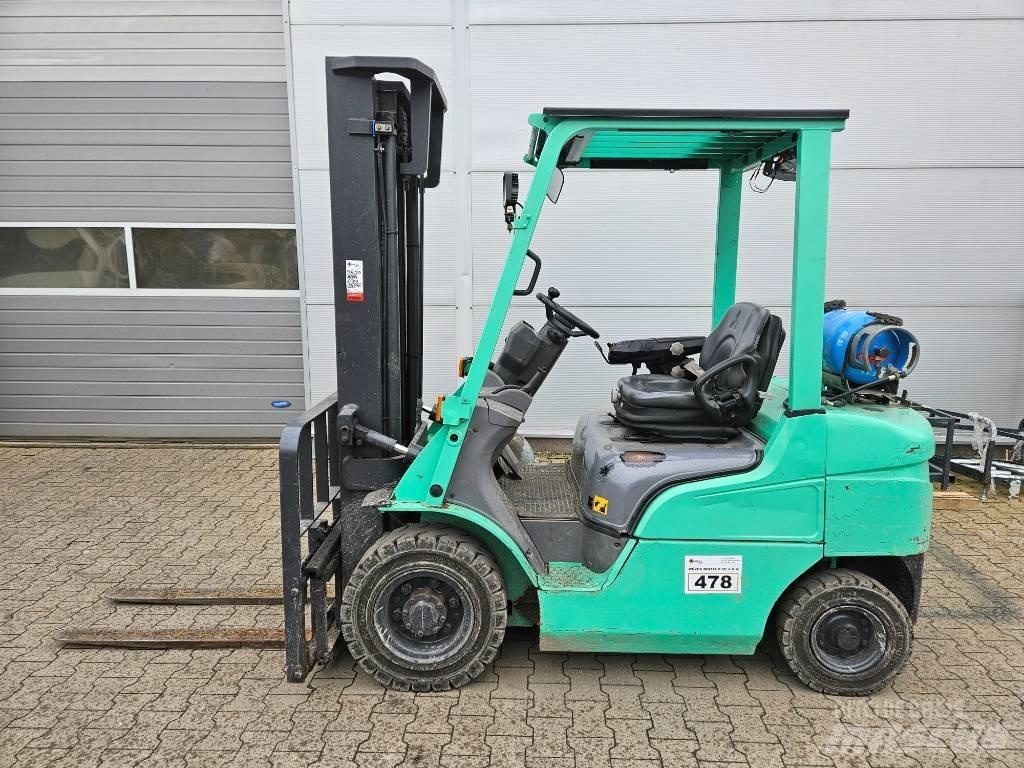 Mitsubishi FG 25 LPG trucks