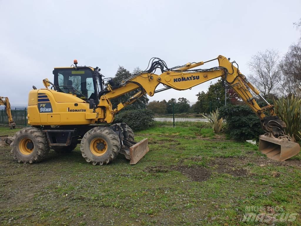 Komatsu PW98MR-10 Wheeled excavators