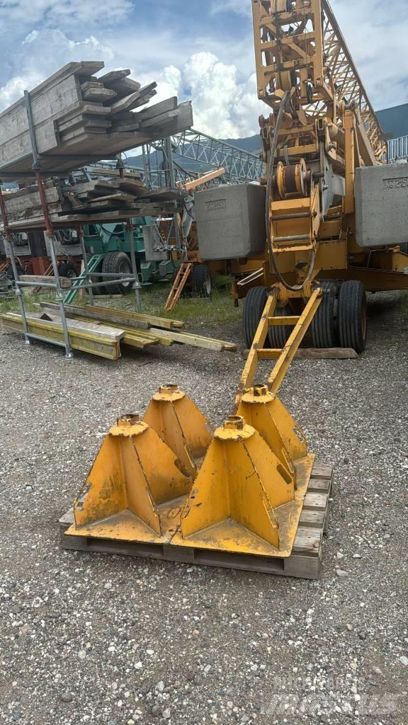 Potain HD 40 A Self-erecting cranes