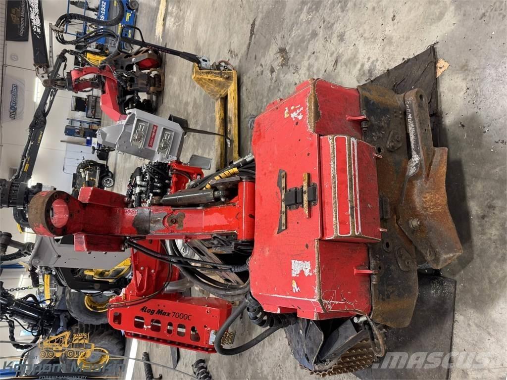 Komatsu S132 Harvester heads