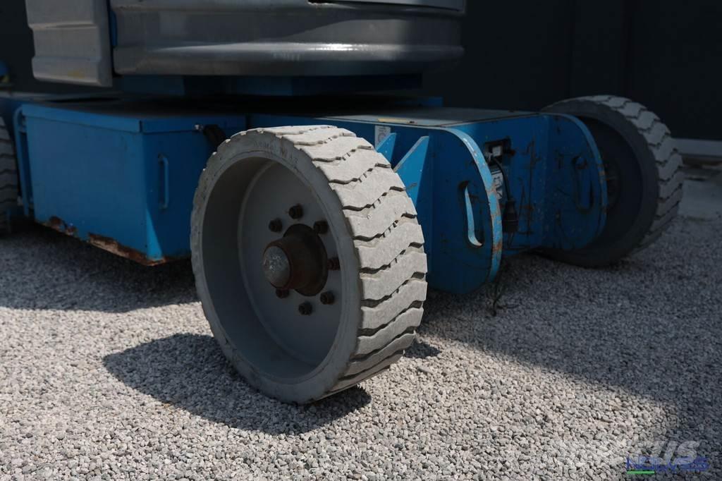 Genie Z34/22N Articulated boom lifts