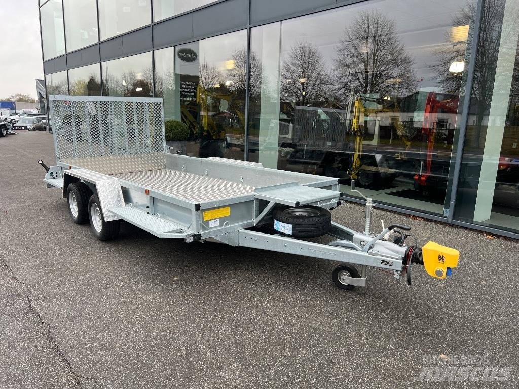 Variant 3518 m4 Car carrier