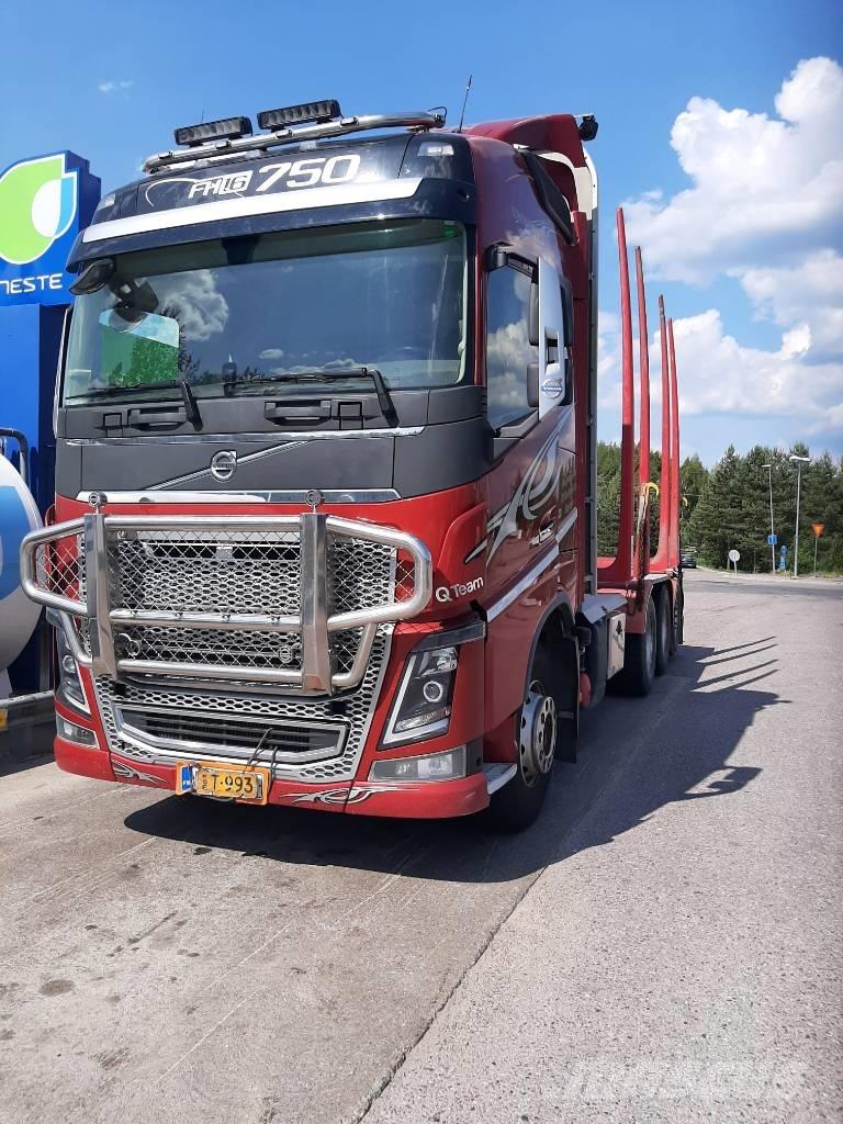 Volvo FH 16 Timber trucks