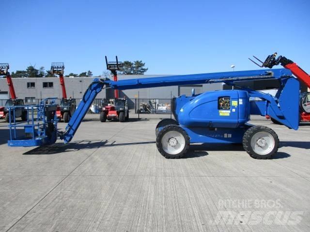 JLG 600 AJ (253) Compact self-propelled boom lifts