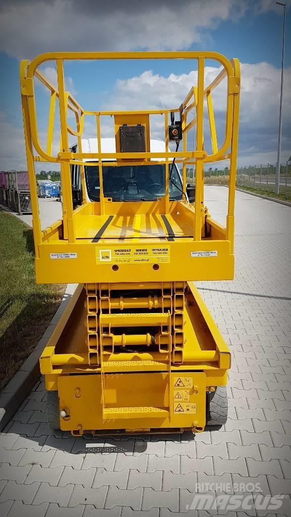 Haulotte Compact 12 Scissor lifts
