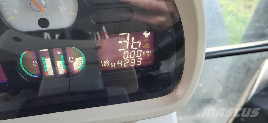 Massey Ferguson 6615 Tractors