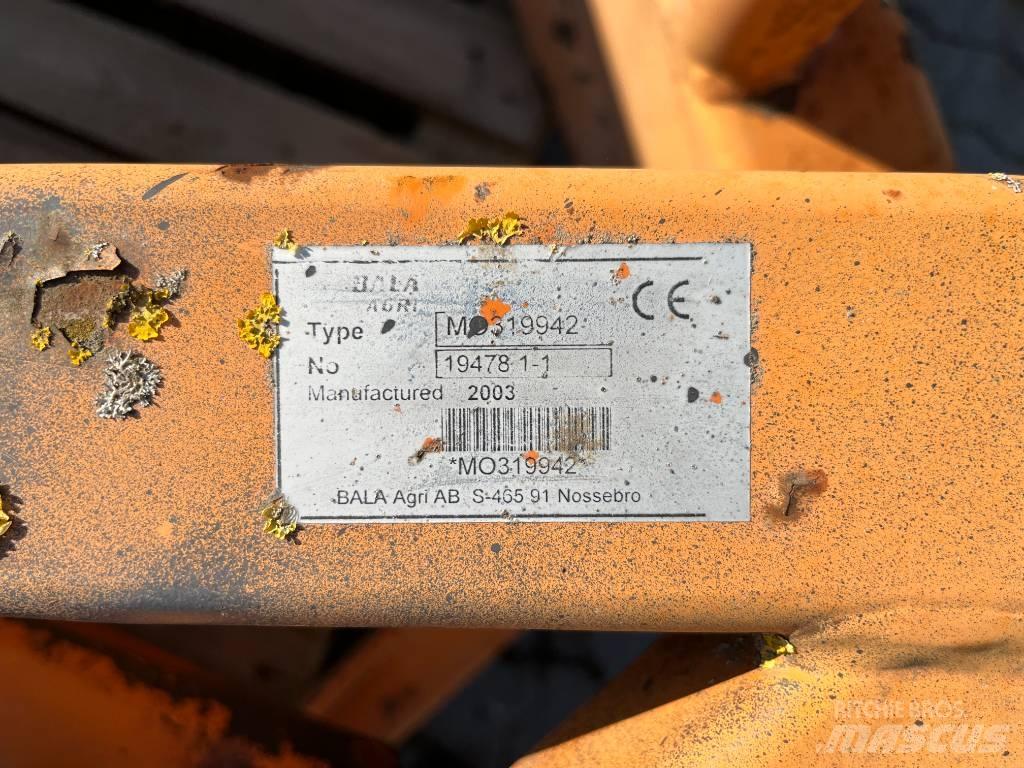 MO Balleklemme Front loader accessories