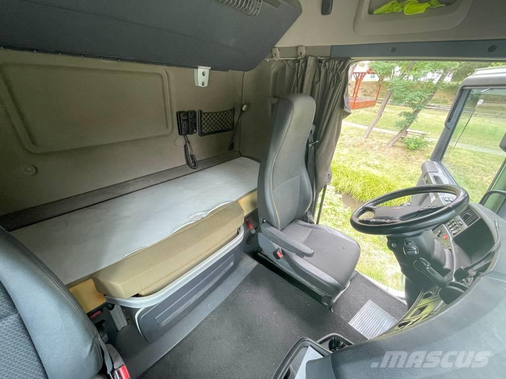 Scania R 490 Prime Movers