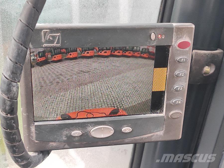 Linde H25D-02 Diesel trucks