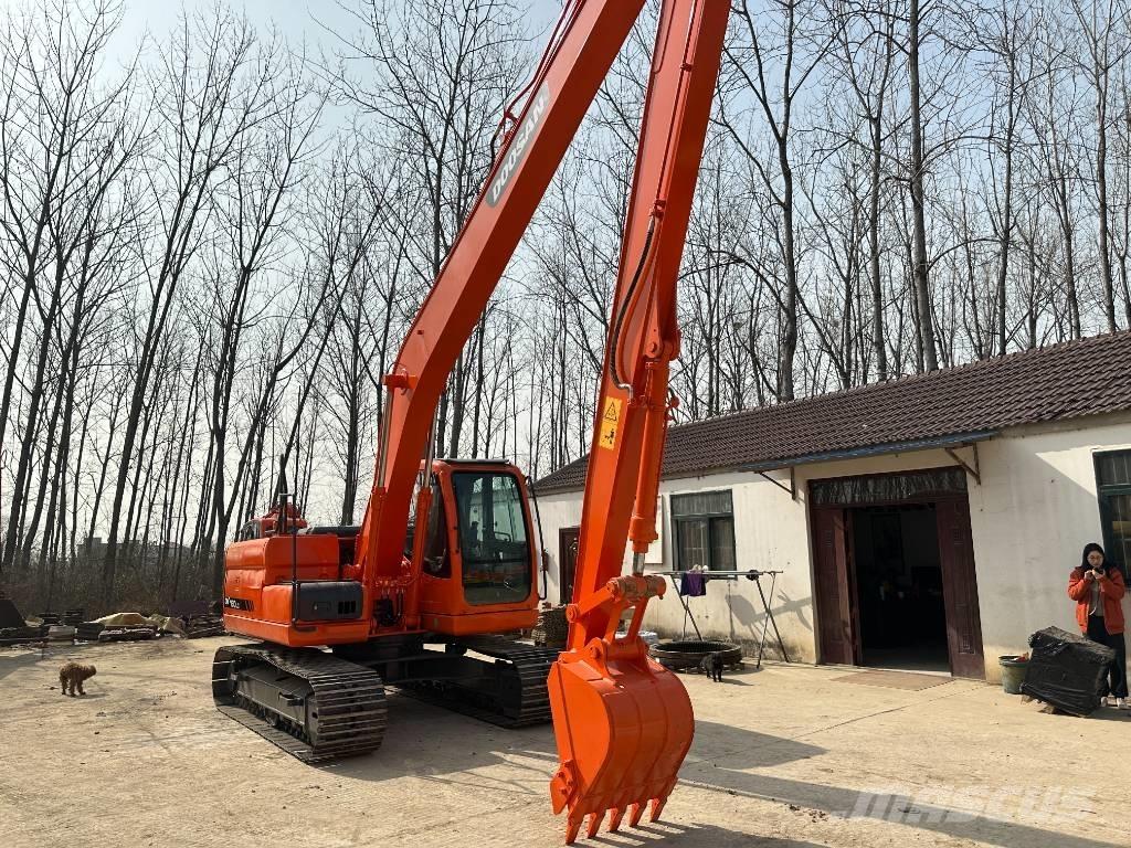 Doosan DX160LC Crawler excavators
