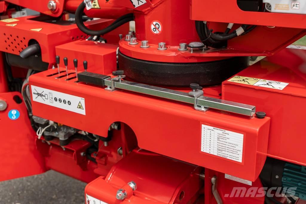 CMC S 18 F Articulated boom lifts