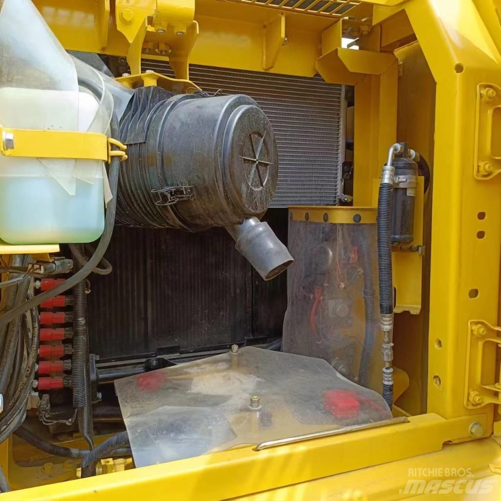 Komatsu PC 130 Crawler excavators