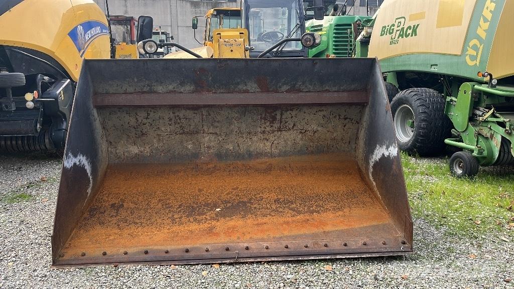 Komatsu WH 713 Telescopic handlers