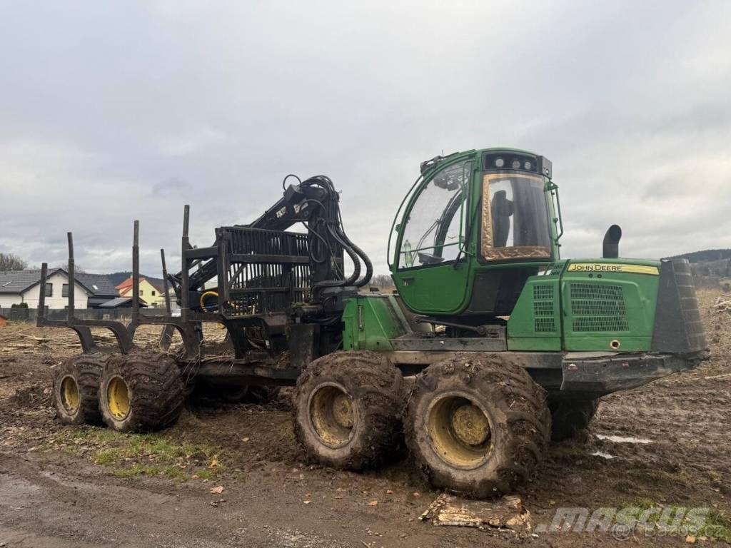 John Deere 1510E Forwarders