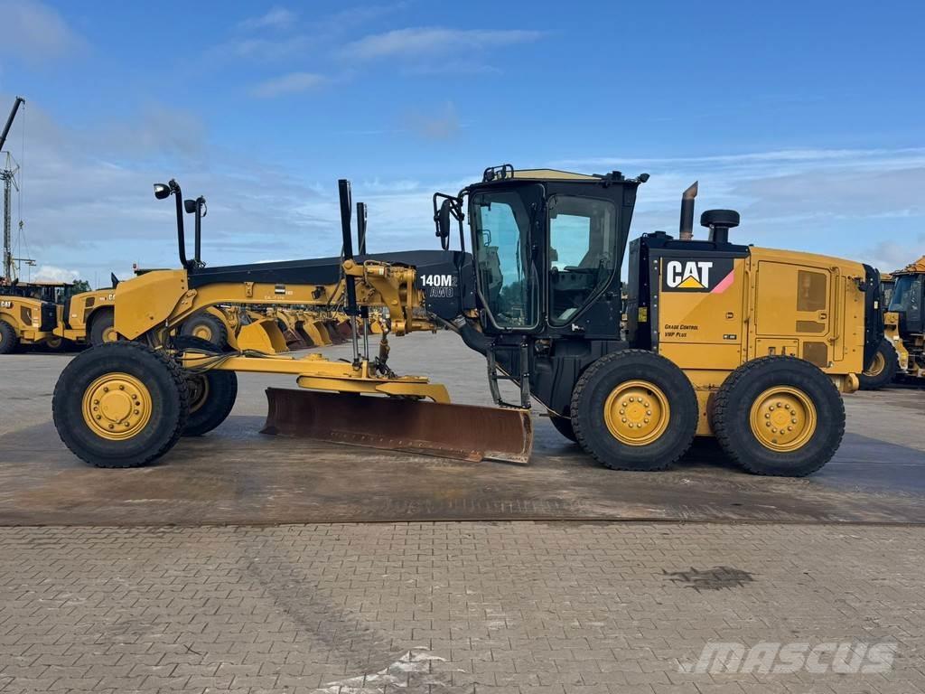 CAT 140M2 AWD Graders