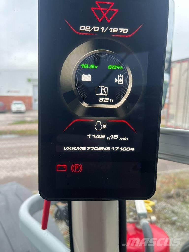 Massey Ferguson 8 S Tractors