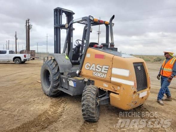 CASE 586H Rough terrain truck