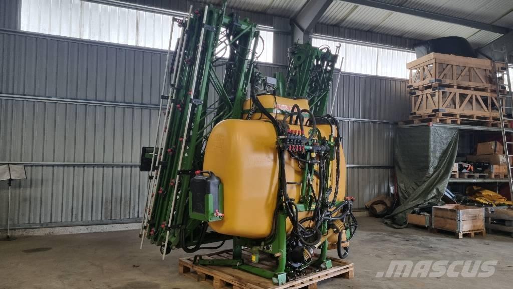 Amazone UF 1200 Mounted sprayers