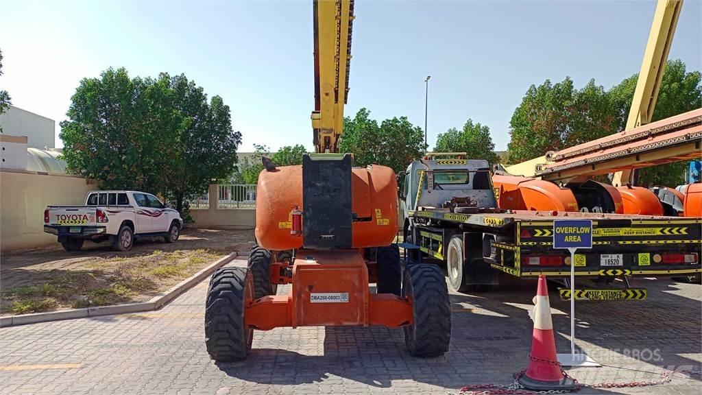 JLG 800AJ Articulated boom lifts