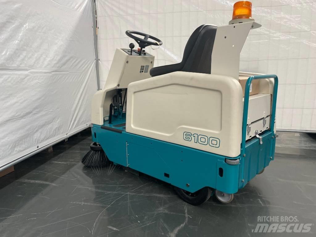 Tennant 6100 Sweepers
