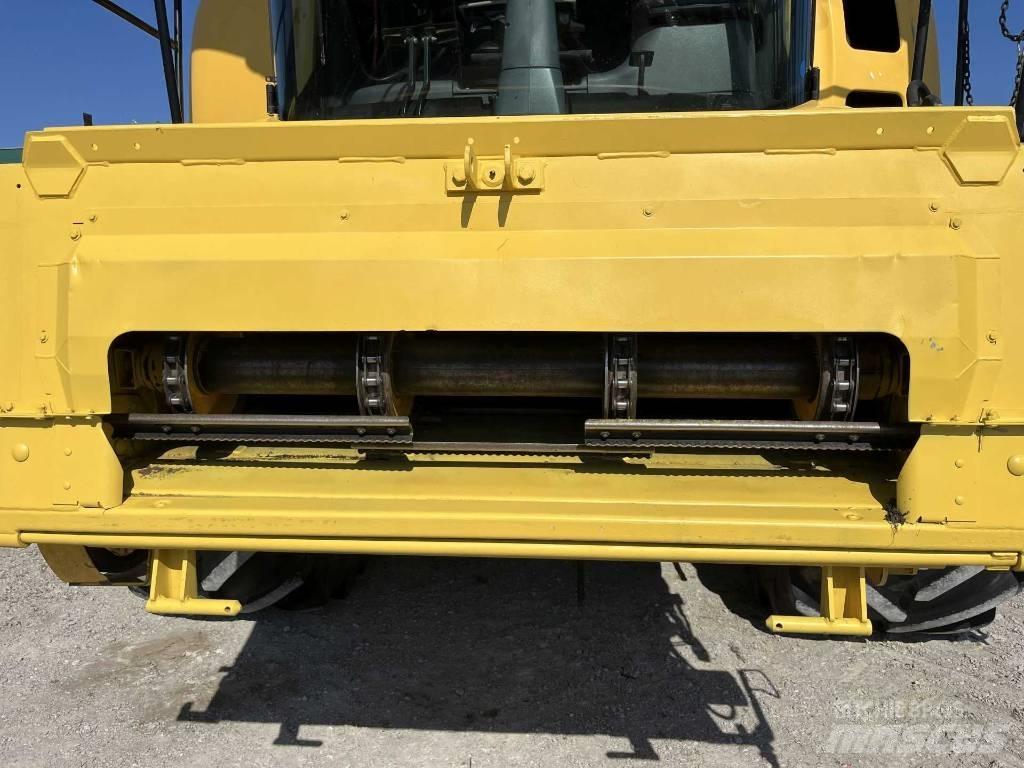New Holland CX8.80 Combine harvesters