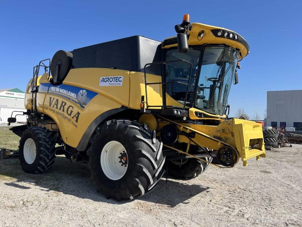New Holland CX8.80 Combine harvesters