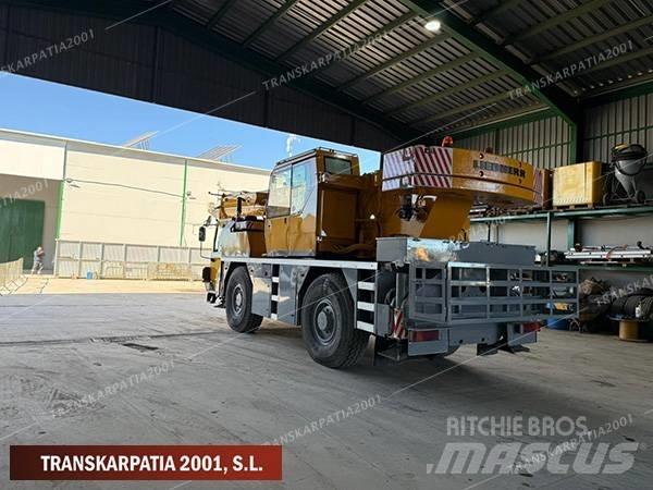 Liebherr LTM 1030-2 All terrain cranes