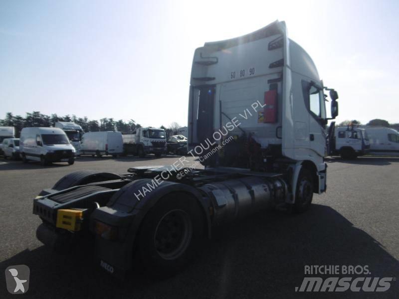 Iveco NP460 Prime Movers