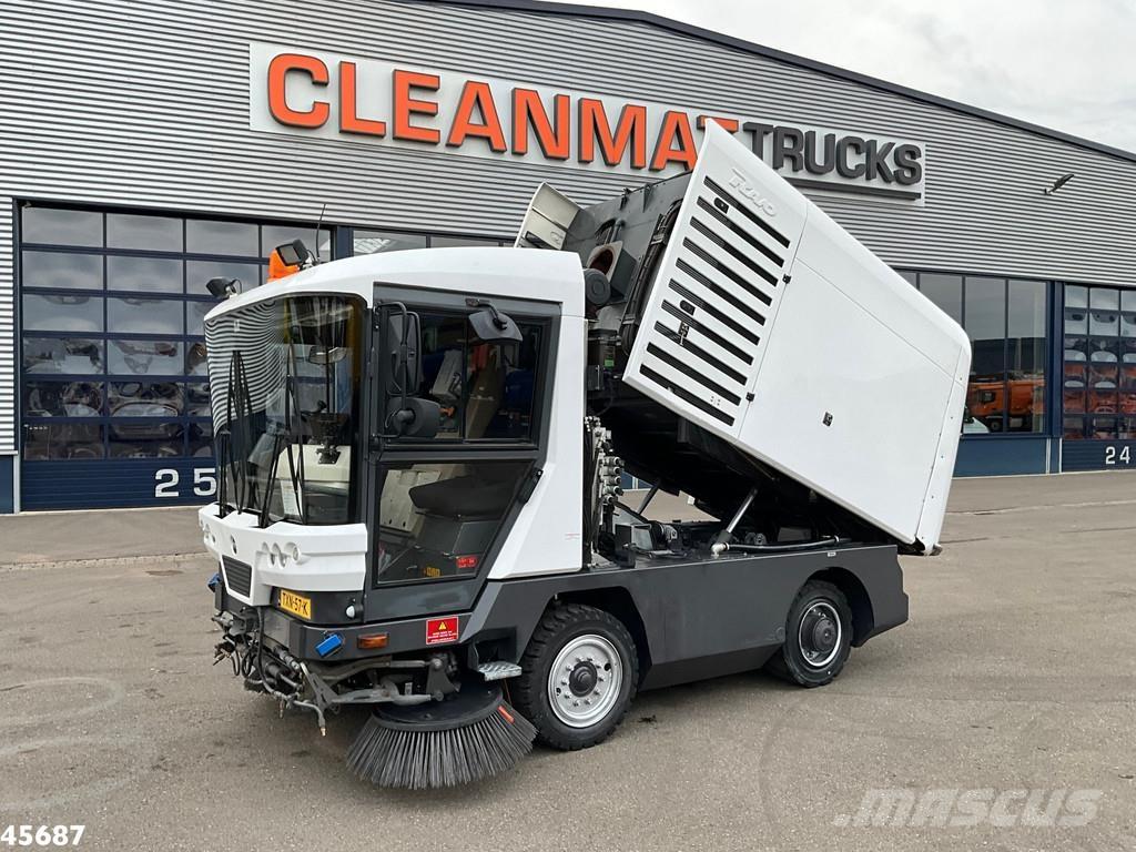 Ravo 530 Sweeper trucks