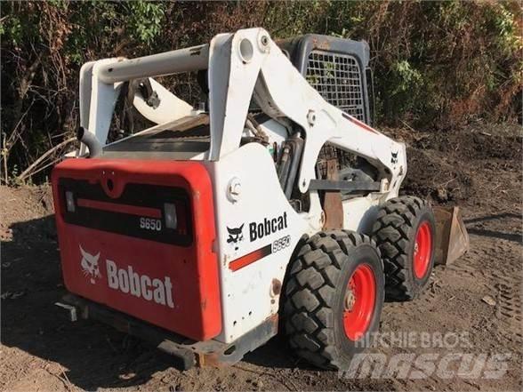 Bobcat S650 Skid steer loaders