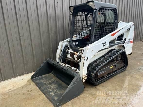 Bobcat T450 Skid steer loaders