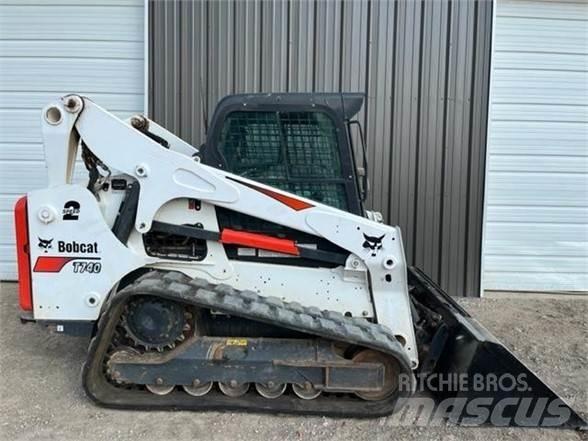 Bobcat T740 Skid steer loaders