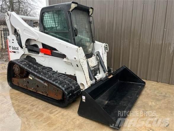 Bobcat T870 Skid steer loaders