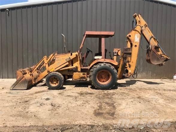 CASE 590 Backhoe
