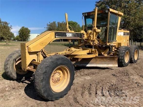 CAT 120H Graders