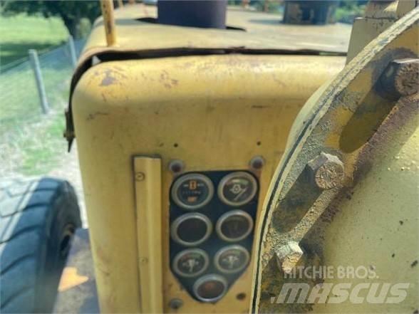 CAT 16G Graders