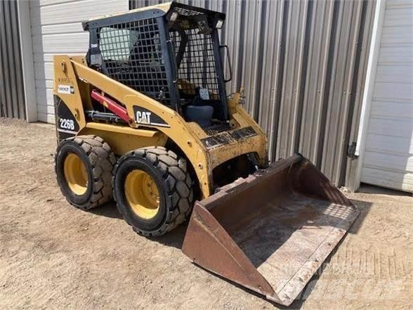CAT 226B Skid steer loaders