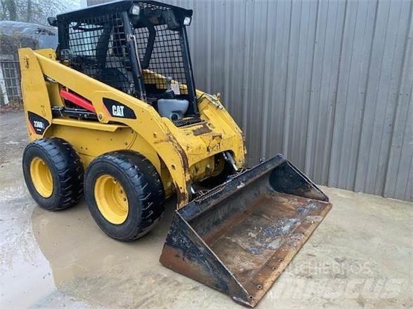 CAT 236B2 Skid steer loaders