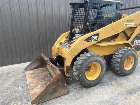 CAT 252B Skid steer loaders