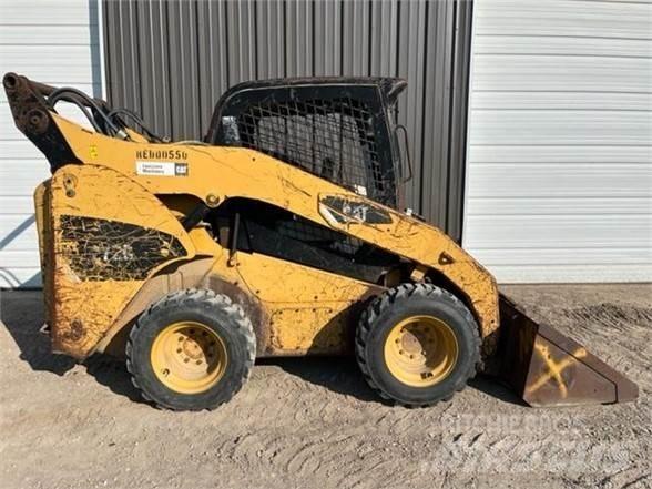 CAT 272C Skid steer loaders