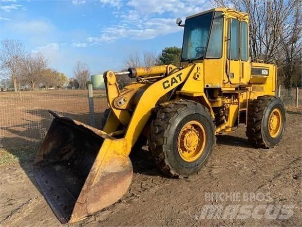 CAT 926 Wheel loaders